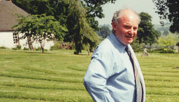 Obituary: Sir Robin Bt (Edinburgh) St Clair-Ford